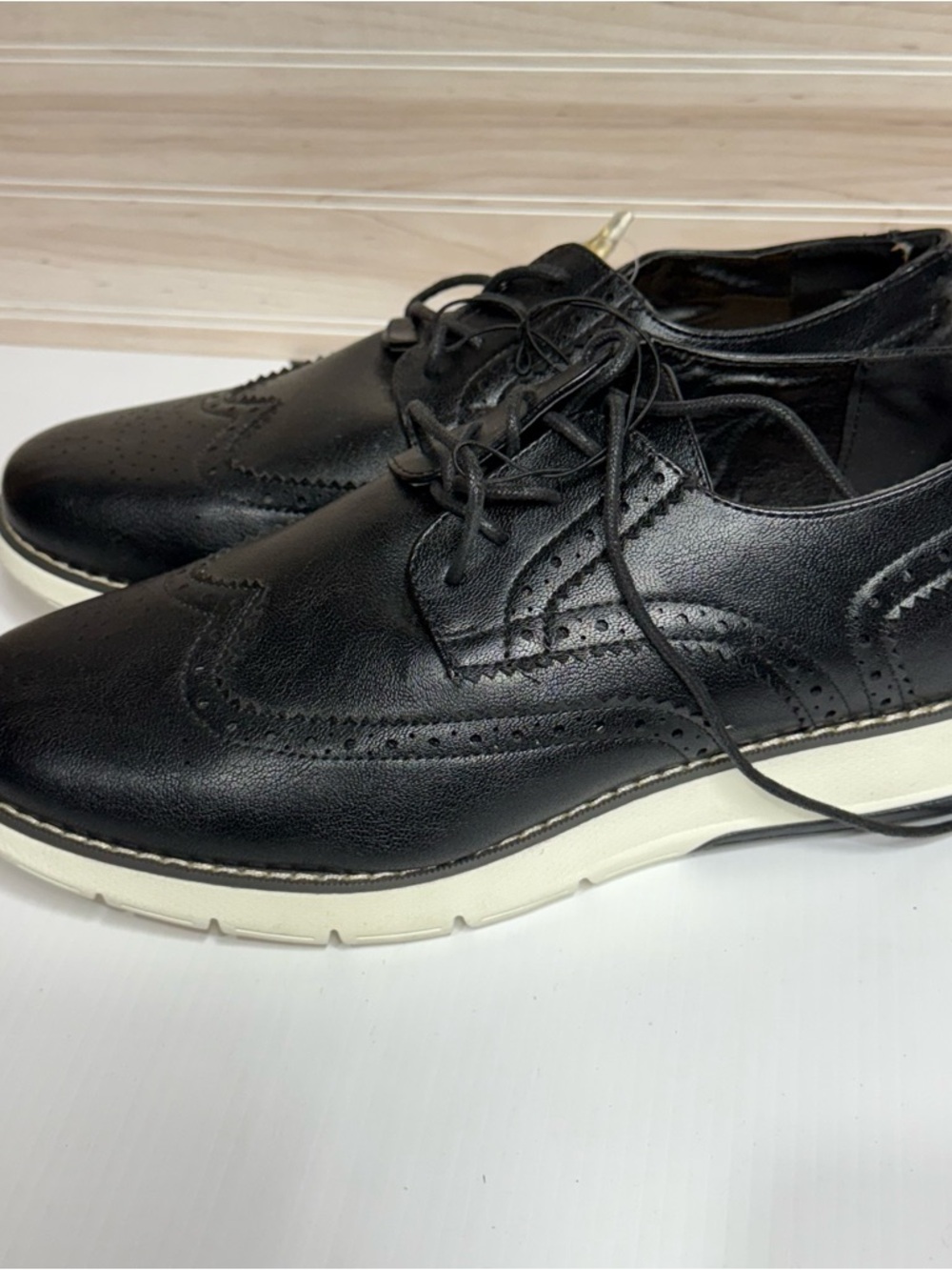 Nautica Black Leather Men's Lace-Up Shoe with Tan Insole - Picture 4 of 4